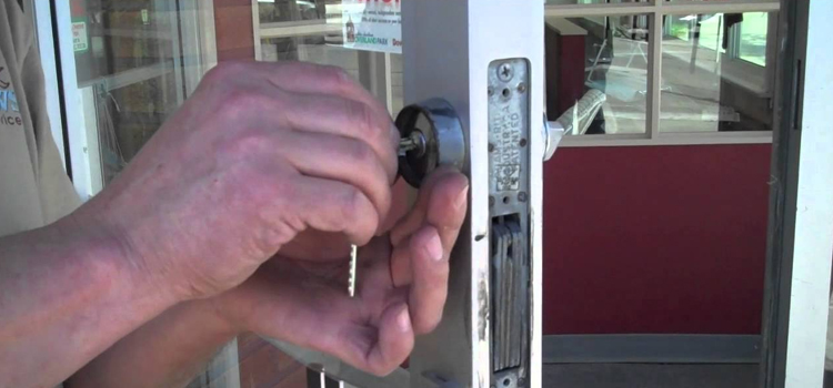 commercial door lock repair Guelph